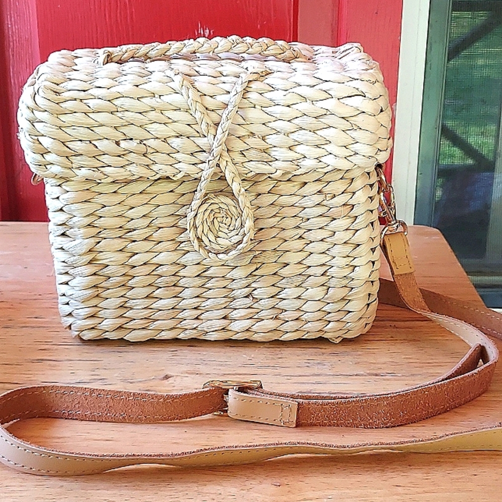 Modcloth Cream Crossbody Bag